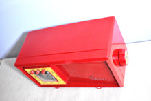 Charger l'image dans la galerie, Cardinal Red 1955 Sylvania Model 5484 Vacuum Tube Radio Sounds Great Excellent Condition!