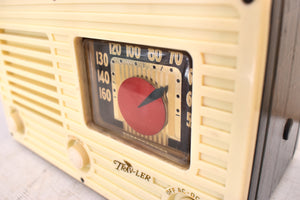 Alligator Wood 1950 Travler Model 5022 AM Portable Vacuum Tube Radio Excellent Condition! Sounds Great!