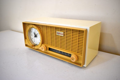 Harvest Gold 1963 Truetone Model 59C22 AM Vacuum Tube Radio Sounds Great! Excellent Condition!