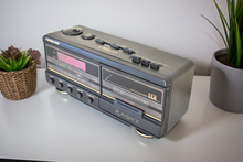 Load image into Gallery viewer, Matte Black Soundesign Model3827 BLK AM FM Digital Alarm Clock Radio! Excellent Condition! 