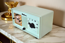 Load image into Gallery viewer, April Green 1946 Madison Model 940 AM Vacuum Tube Clock Radio Rare Excellent Condition Sounds Great!