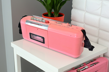 画像をギャラリービューアに読み込む, Go-Go's Pink 80s Lennox Model CT-72 AM FM Cassette Mini Boombox Radio! Sounds Great Excellent Condition! Original Box!