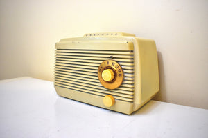 Bisque Ivory 1954 Sylvania Model 510-H AM Vacuum Tube Radio Sleeper Looks! Little Blaster!