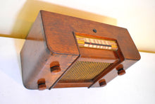 画像をギャラリービューアに読み込む, Artisan Crafted Wood 1946 Westinghouse Model H-130 Vacuum Tube AM Radio Nice Color! Awesome Performer!