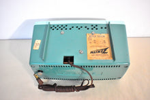 Charger l'image dans la galerie, Belvedere Blue 1959 Zenith Model B514F Vacuum Tube Radio! Sounds Great and Looks Great! Excellent Condition!