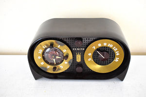 First Generation Owl Eyes Bakelite 1950 Zenith Model G516 AM Vacuum Tube Radio Excellent Condition! Great Sounding!