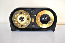 Load image into Gallery viewer, Mamba Black Owl Eyes Bakelite 1950 Zenith Model G516 AM Vacuum Tube Radio Excellent Condition! Great Sounding!