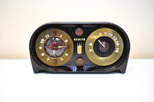 Load image into Gallery viewer, Espresso Brown Owl Eyes 1951 Zenith Model G516 AM Vacuum Tube Radio Great Looking and Sounding!