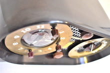 Load image into Gallery viewer, Espresso Brown Owl Eyes 1951 Zenith Model G516 AM Vacuum Tube Radio Great Looking and Sounding!