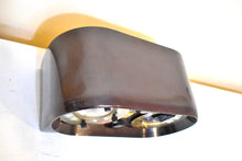 Load image into Gallery viewer, Espresso Brown Owl Eyes 1951 Zenith Model G516 AM Vacuum Tube Radio Great Looking and Sounding!