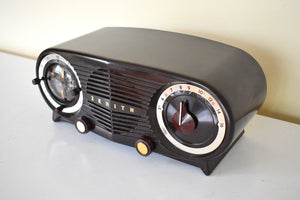 Espresso Brown Bakelite 1954 Zenith Owl Eyes Model L515 AM Vacuum Tube Radio Very Good Condition! Great Sounding!