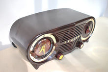 Load image into Gallery viewer, Espresso Brown Bakelite 1954 Zenith Owl Eyes Model L515 AM Vacuum Tube Radio Excellent Condition! Great Sounding!