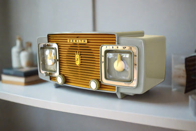 Gull Gray and Gold 1953 Zenith Model L622 AM Vacuum Tube Radio Rare Color Sounds Fantastic!