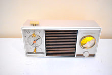 Load image into Gallery viewer, Wood Grain Beige 1967 Zenith Model H-519 Vacuum Tube AM Clock Radio Excellent Condition and Great Sounding!