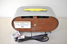 Load image into Gallery viewer, Gull Gray 1955 Zenith Model R-510R Vacuum Tube AM Radio Oval Owl Eyes! Amazing Reception!