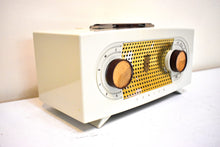 Load image into Gallery viewer, Taupe Tan 1955 Zenith Model R-511W AM Vacuum Tube Radio Excellent Condition Sounds Great!
