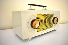 Load image into Gallery viewer, Pearl Ivory 1955 Zenith &quot;Broadway&quot; Model R511W AM Tube Radio Sounds Great Looks Like a Star!