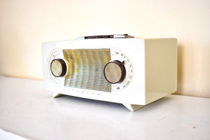 Pralines and Cream 1955 Zenith Broadway Model R512W AM Vacuum Tube Radio Sounds Great! Excellent Condition! Factory One Off Features!