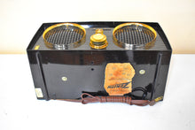 Load image into Gallery viewer, Gloss Black 1954 Zenith Model Z512-Y Vacuum Tube AM Radio Owl Eyes! Excellent Condition! Sounds Great!