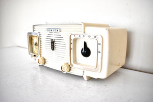 Vanilla Ivory Mid Century 1955 Zenith Model Z-515W Vacuum Tube AM Clock Radio Beauty Sounds Fantastic!