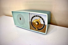 Charger l&#39;image dans la galerie, Bluetooth Ready To Go - Turquoise and Frost Blue 1959 Zenith Model B511 &quot;The Trumpeteer&quot; AM Vacuum Tube Radio Sounds Great Excellent Condition!
