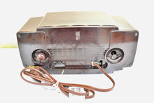 Load image into Gallery viewer, Sumatra Brown 1953 Zenith Model K622 Vacuum Tube Radio Alarm Clock Looks and Sounds Great! Excellent Condition!