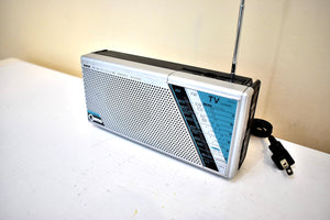 Silver Streak Cosmo TV Sound Late 80s Model R-2407 Portable Solid State AM/FM Radio Sounds Great!