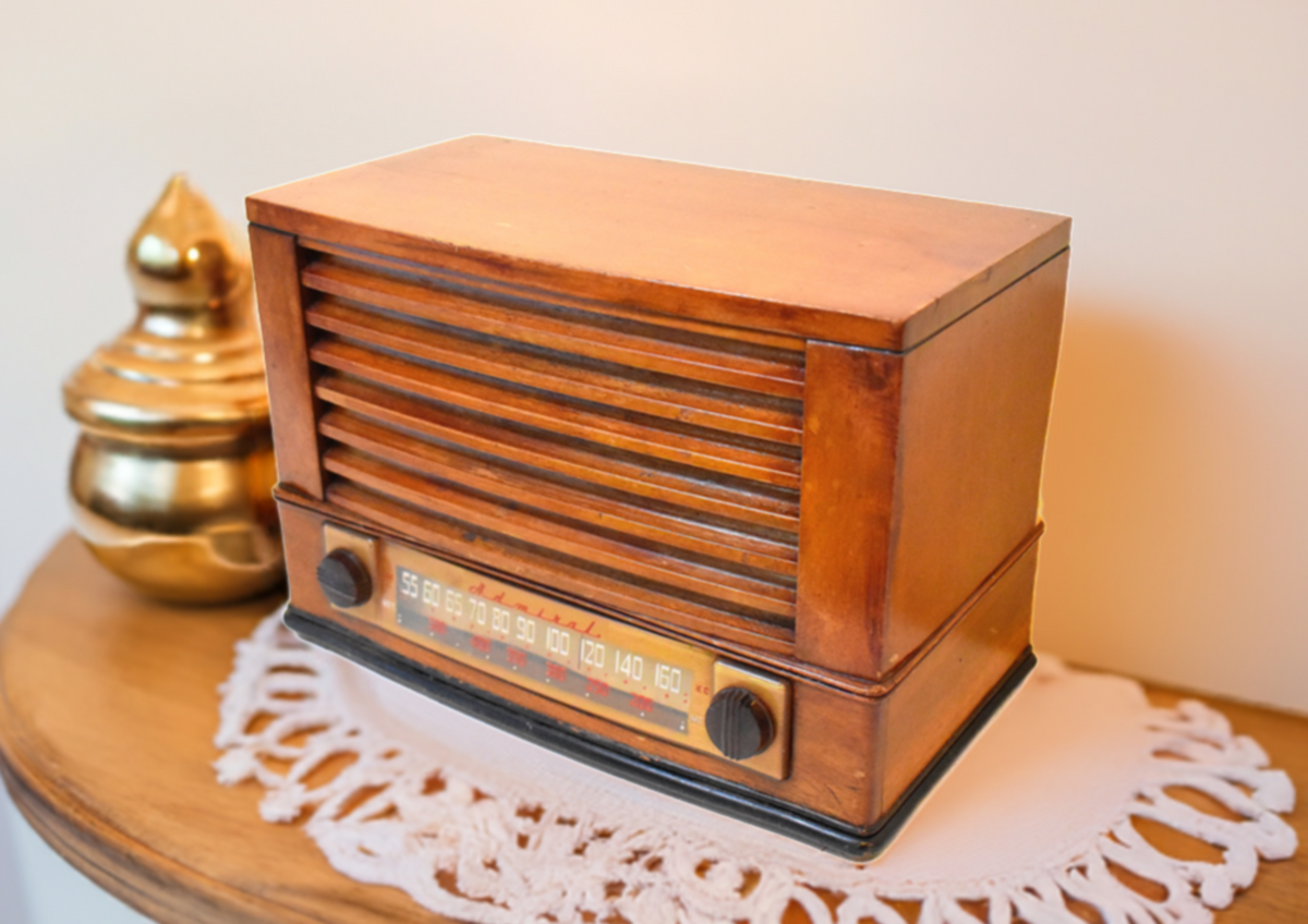 Bluetooth Ready To Go - Red Oak Wood 1946 Admiral 6t04-5B1 AM Vacuum T ...