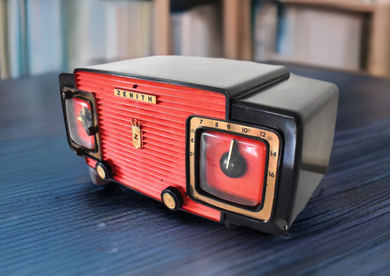 Blood Orange and Black 1955 Zenith Model R520R AM Vacuum Tube Radio Loud and Clear Sounding and Excellent Condition!