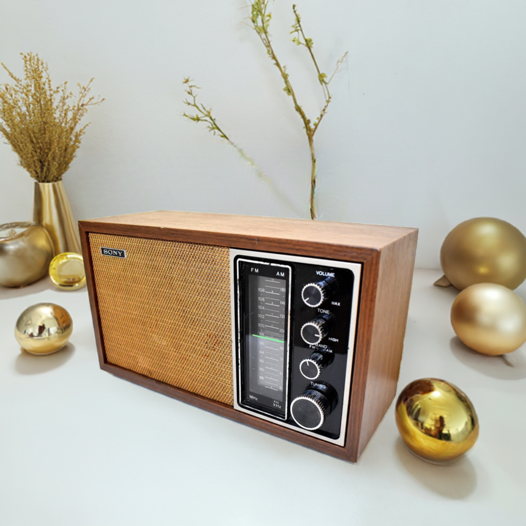 ソニーだけ！ 1975 ～ 1977 年 Sony モデル TFM-9440W AM/FM ソリッド