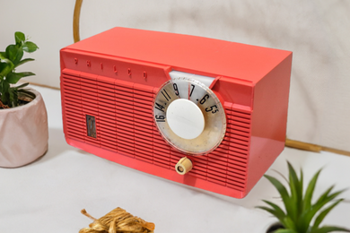 Salmon Pink 1958 Philco Model E814-124 AM Vacuum Tube AM Radio! Sounds Awesome!