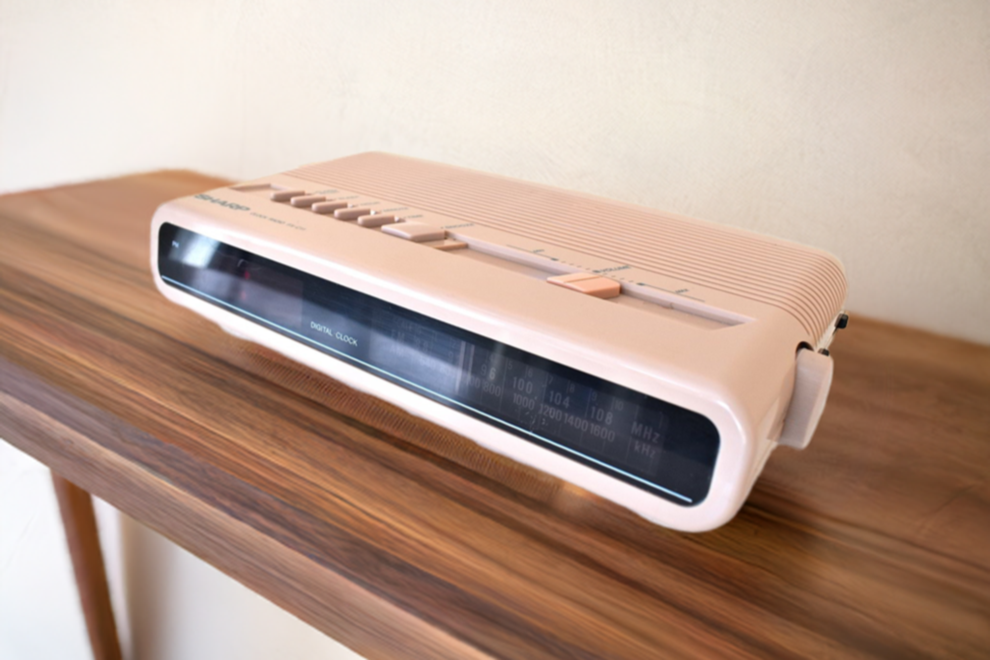 Mauve Puce Lavender Pink 1987 Sharp Model FX-C11 AM FM Digital Alarm Clock Radio! Excellent Condition!