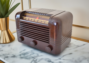 Espresso Brown Bakelite 1940 RCA Model 15X Vacuum Tube AM Radio! Sounds Great!! Excellent Condition!