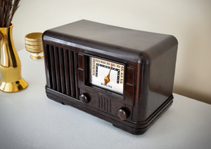 Bluetooth Ready To Go - Brown Swirly Bakelite 1942 Airline Model 55V-181 AM Vacuum Tube Radio Sounds Great! Excellent Condition!