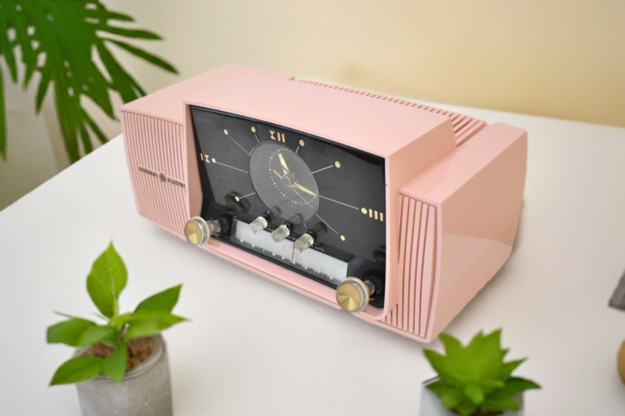Princess Pink Mid Century 1959 General Electric Model 913D Vacuum