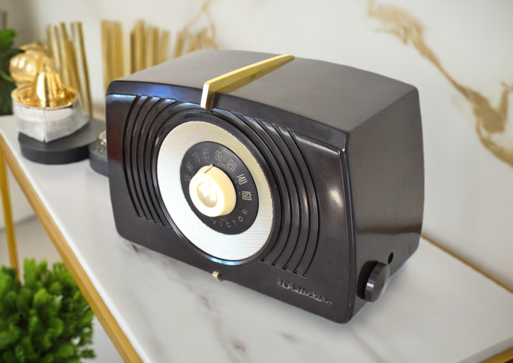 Espresso Brown Bakelite 1950 RCA Victor Model X551 