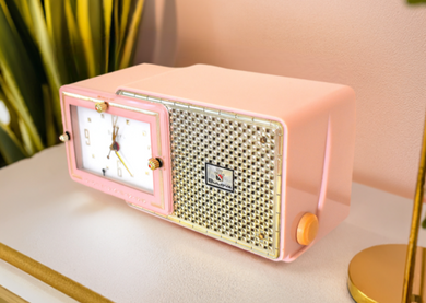 Park Avenue Pink 1957 Bulova Model 120 AM Vacuum Tube Alarm Clock Radio Awesome Color Sounds Great! Excellent Condition!