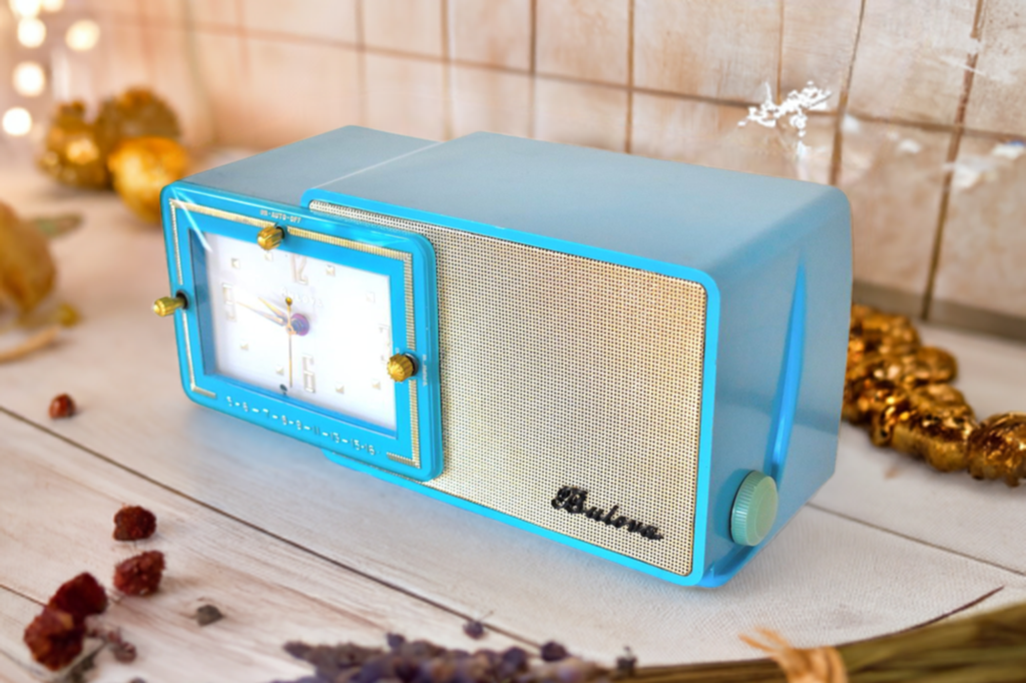 Bali Turquoise and Gold 1957 Bulova Model 100 AM Vacuum Tube Radio Awesome Color Sounds Great! Excellent Condition!