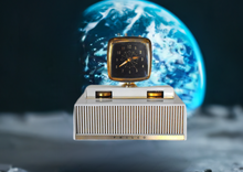 画像をギャラリービューアに読み込む, Aura White 1958 Philco Predicta Model H765-124 Vacuum Tube AM Clock Radio Outta This World...and Beyond!