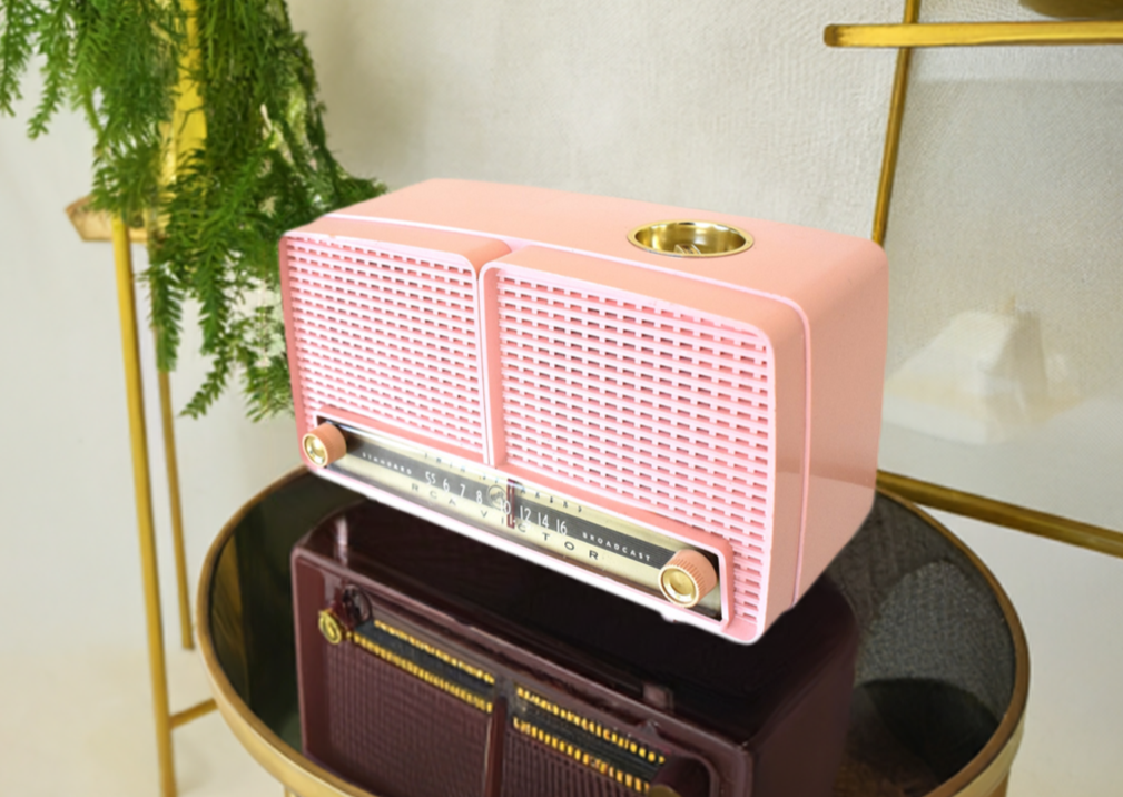 Sassy Pink 1957 RCA Victor Model 9-XL-1F Vacuum Tube Radio Dual Speaker  Excellent Sound and Cigarette Lighter!