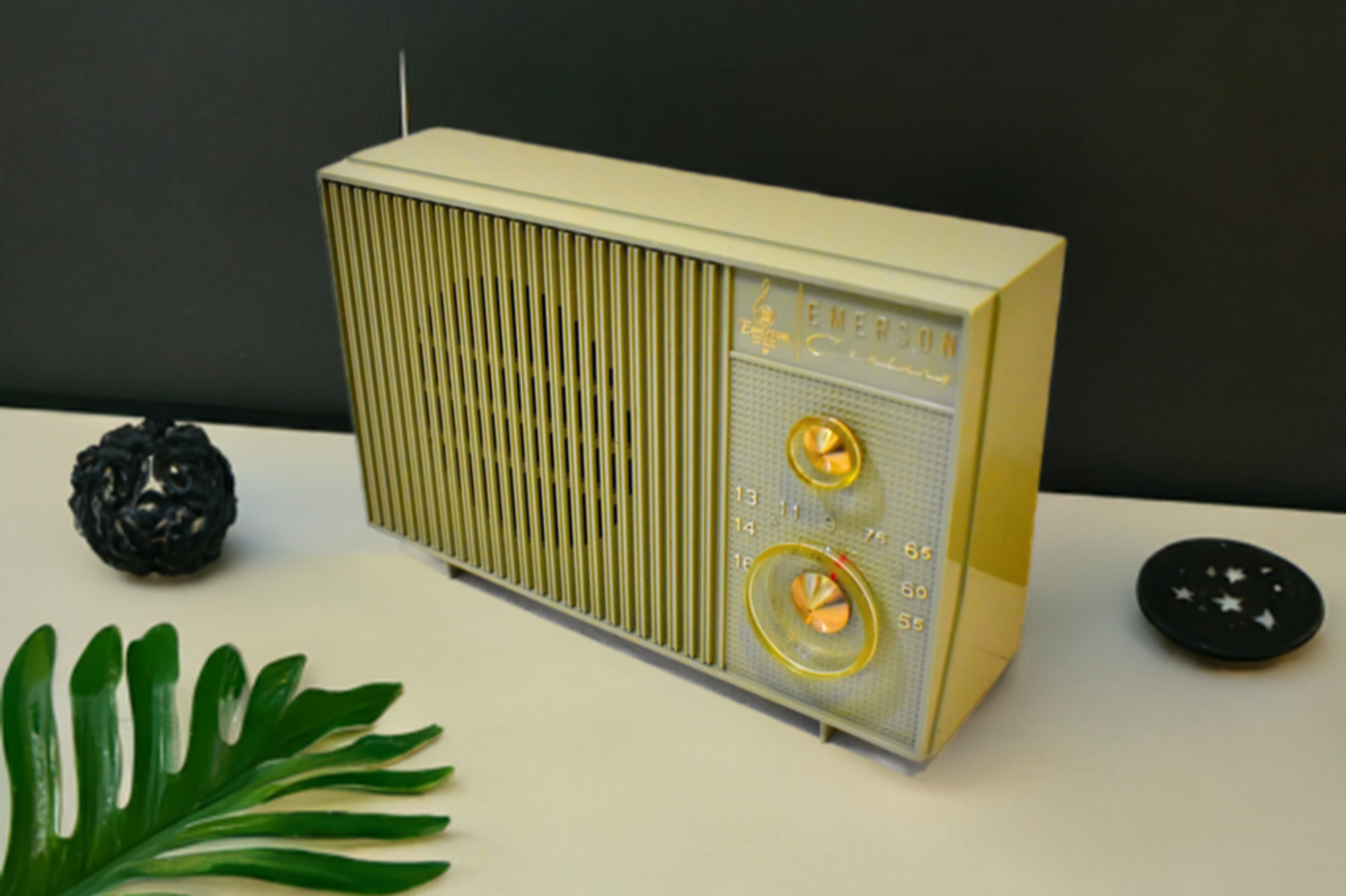 Bluetooth Ready To Go - Eldorado Avocado 1961 Emerson Model G-1701 AM Vacuum Tube Radio Little Blaster! Excellent Condition!