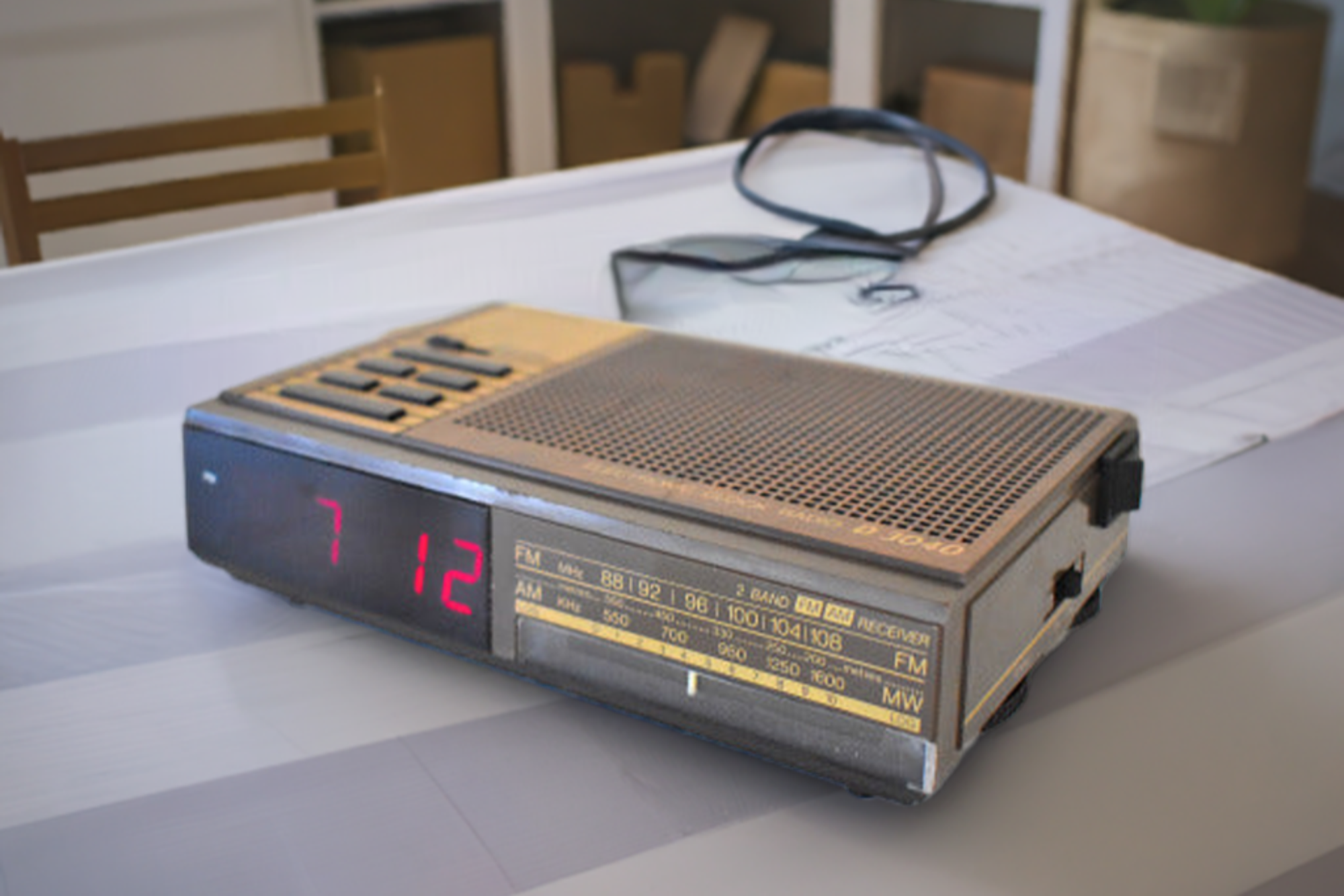 Bluetooth Ready To Go - 1980s Magnavox Model D3040 AM/FM Digital Alarm Clock Radio Sounds Great!