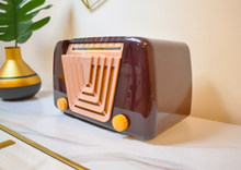画像をギャラリービューアに読み込む, Burgundy Beauty 1949 Motorola Model 68X-11Q Vintage Vacuum Tube AM Radio Great Sounding and Looking!
