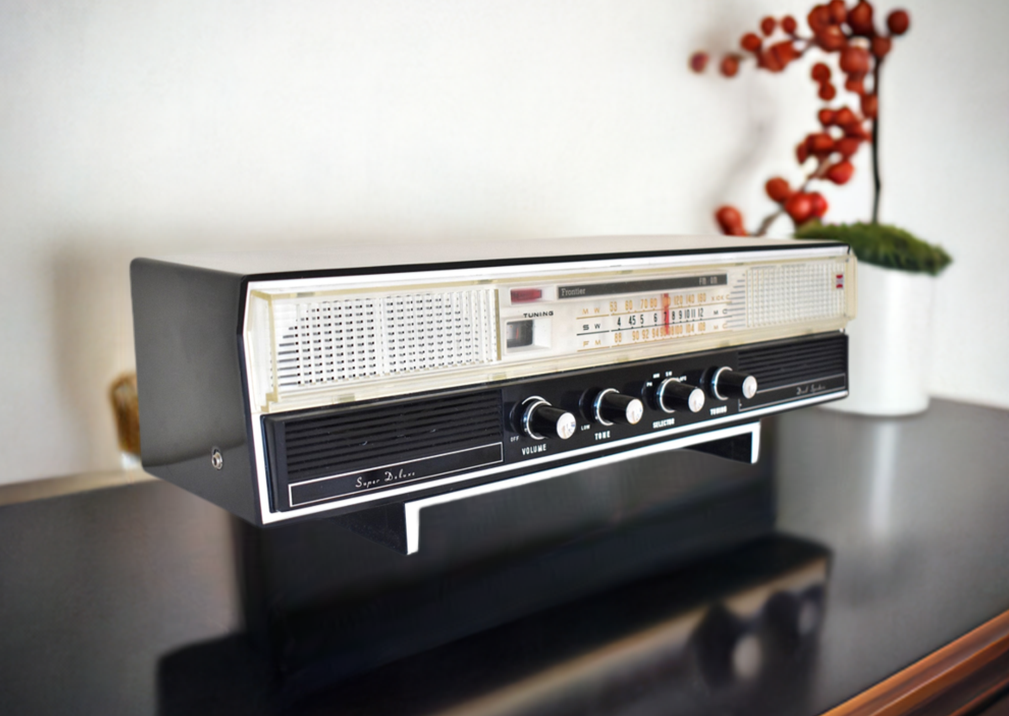 Kanji Black and White Late Fifties Early Sixties Onkyo Model FM-820U Vacuum Tube AM FM Shortwave Radio Rare Beauty Sounds Great! Excellent Condition!