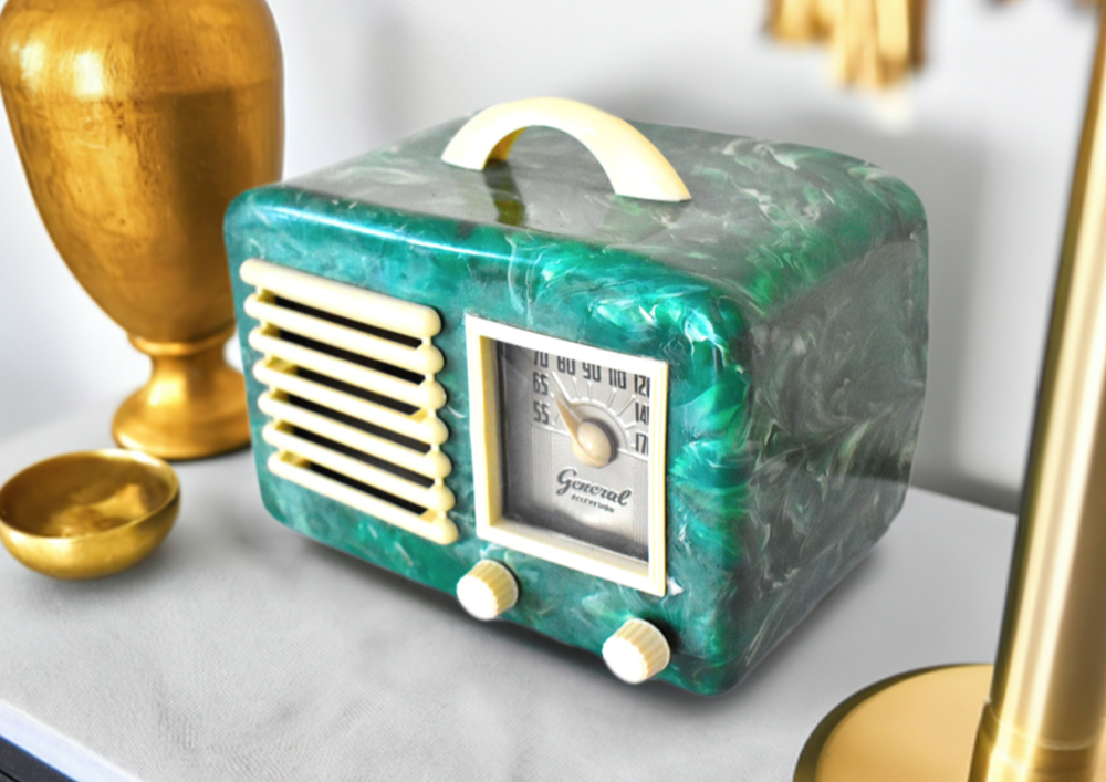 Jade Green Marbled Swirl 1947 General Television Model 5A5 Vacuum