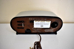 ガル グレー 1952 ゼニス オウル アイズ モデル J616 AM 真空管ラジオ 素晴らしいサウンド!非常に良い状態！