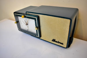Isle Emerald Green and Gold 1959 Bulova Model D100 AM Vacuum Tube Radio Superb Sounding Bling Bling!