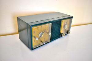 インバネス グリーン 1954 フィルコ モデル B712 AM 真空管目覚まし時計ラジオのサウンドは素晴らしいです。レアモデル＆カラー！