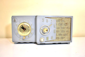 アバンギャルド ラベンダーグレー 1954 エマーソン モデル 816 シリーズ B 真空管 AM ラジオ 希少！素晴らしいプラスコンディション！いいね！