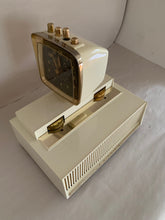 画像をギャラリービューアに読み込む, Aura White 1958 Philco Predicta Model H765-124 Vacuum Tube AM Clock Radio Awesome! Excellent Plus Condition!